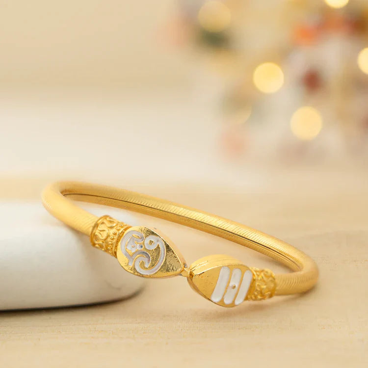 Power & Protection Combo | Karungali Mala with Hanuman Kavach & Gold Plated Vel Kada